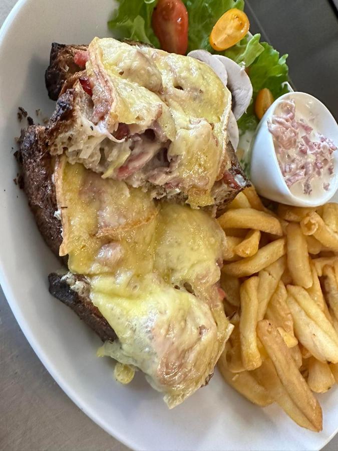 Kota A La Ferme Hotel Beaufort-en-Argonne ภายนอก รูปภาพ